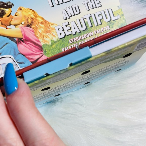 Eco-Friendly Organic Eyeshadow Palette - Picture 4 of 4